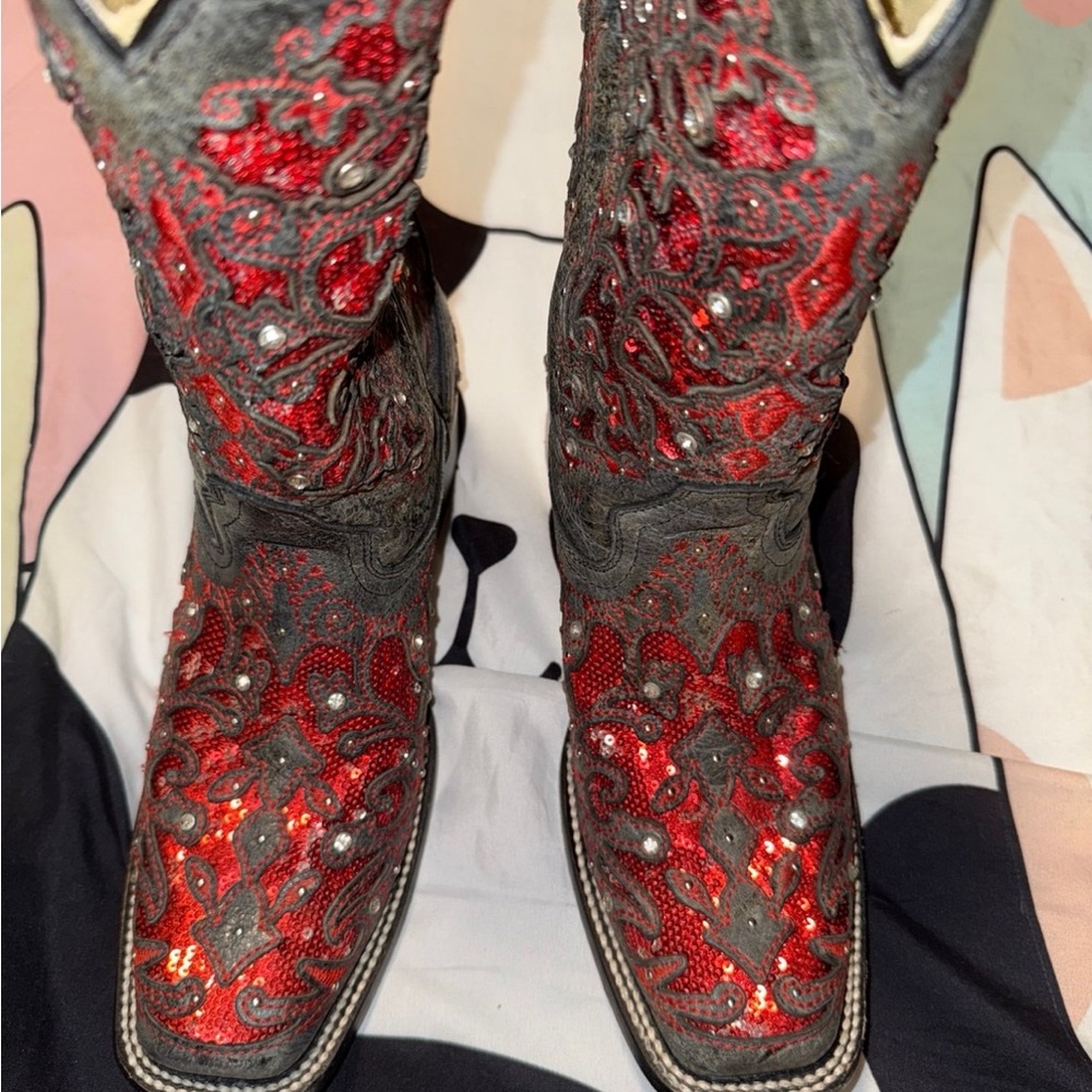 Corral Red and Black Heeled Boots